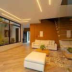 Luxury Apartment With Sea View