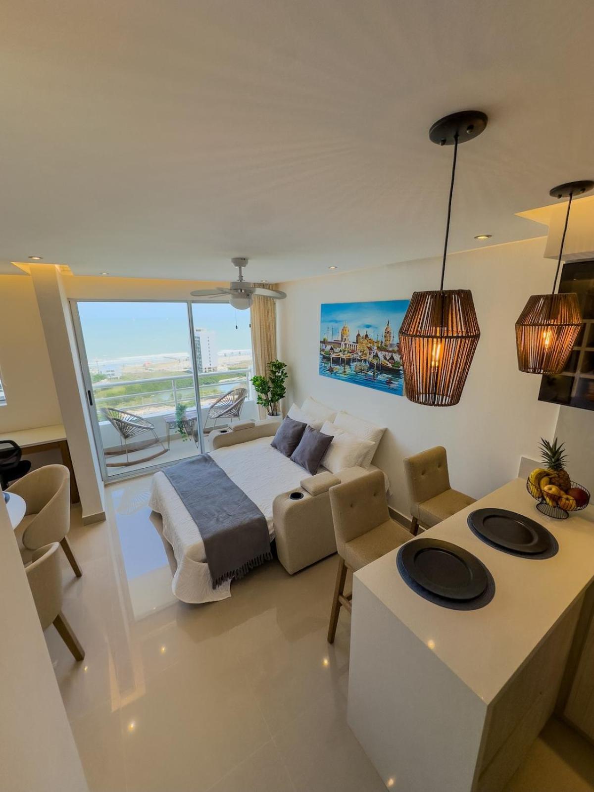 Luxury With Sea View Apartment *