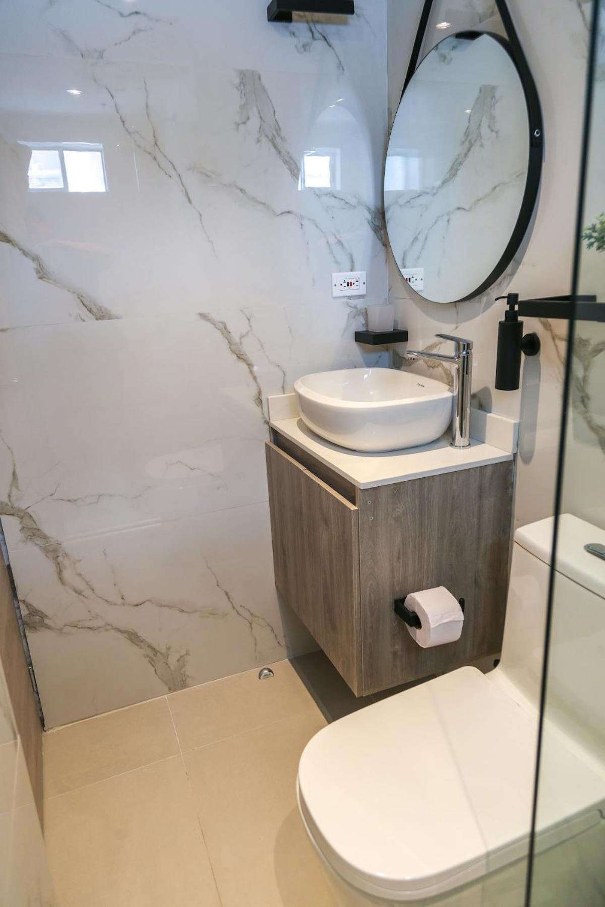 Luxury With Sea View Apartment *