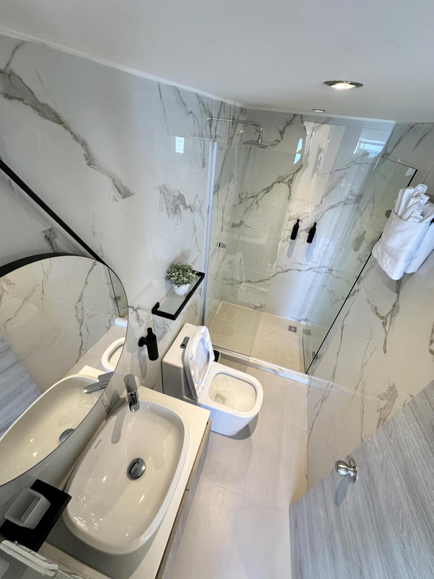 Luxury With Sea View Apartment *